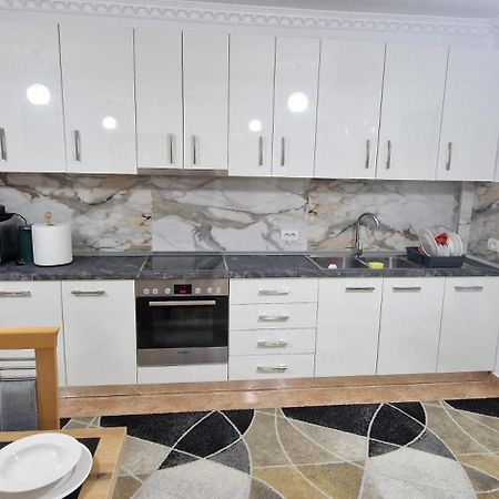 Daily Rent Apartment City Center Elbasan 6 Zewnętrze zdjęcie