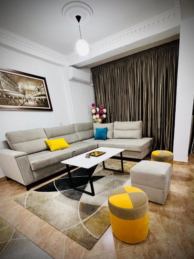 Daily Rent Apartment City Center Elbasan 6 Zewnętrze zdjęcie